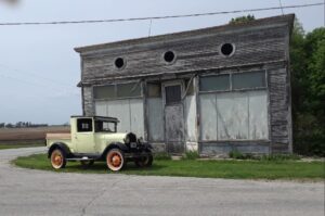 1st Annual STARVED ROCK PRE WAR CAR SHOW @ Ottawa | Illinois | United States